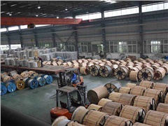 光纖光纜行業(yè)高速上升，處于行業(yè)景氣階段